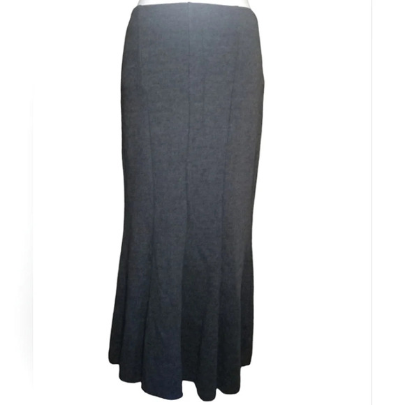Zara Dark Gray Ruffled Hem Pull On Midi Skirt NWT Size Medium - Picture 4 of 8